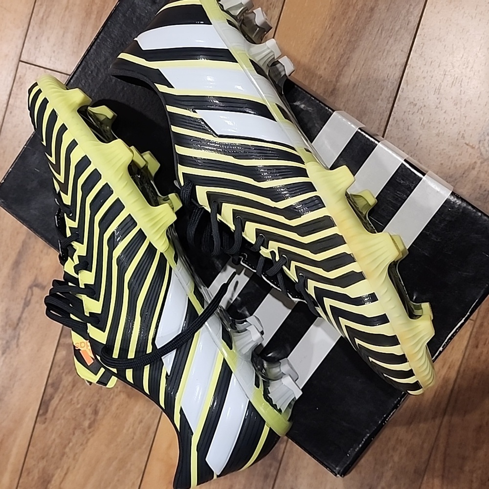Brand new Adidas  Predator Instinct FG